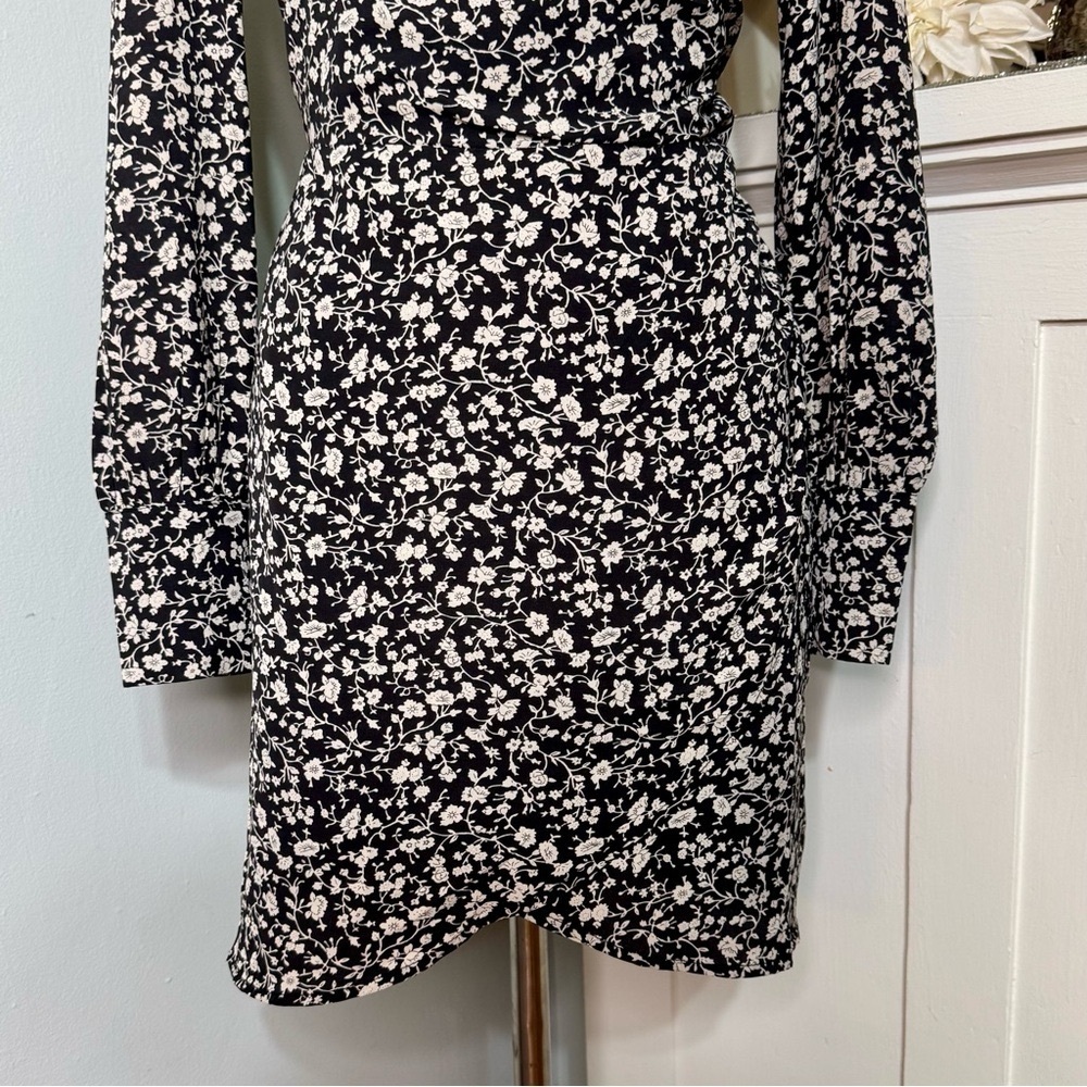 Lulus Fall Into You Black Floral Print Long Sleeve Wrap Dress Medium - Picture 5 of 14